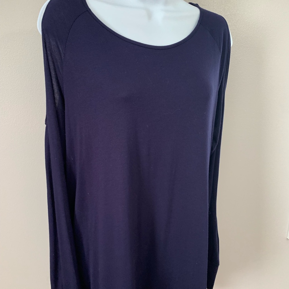No Comment Cold Shoulder Top - Picture 2 of 16